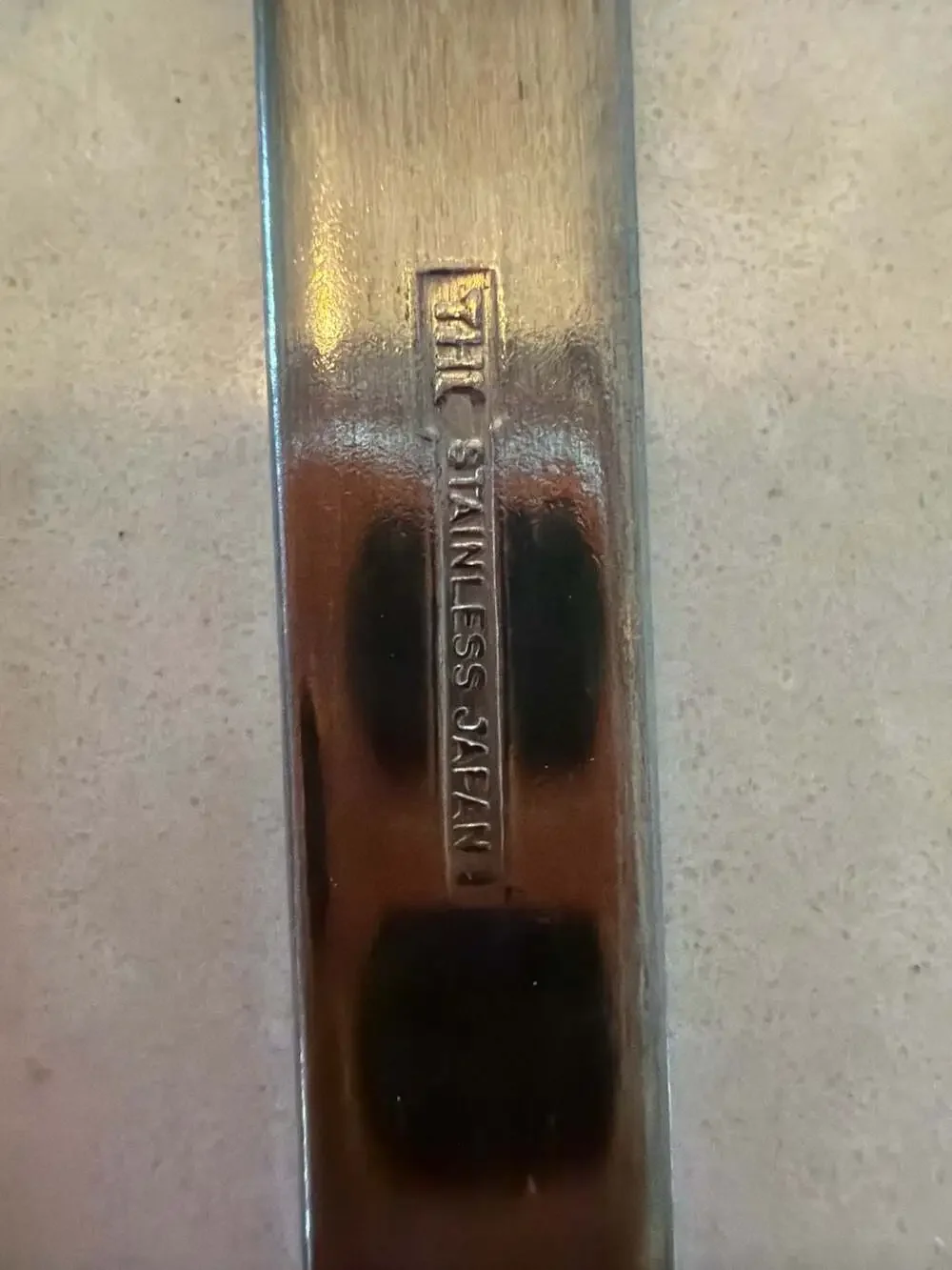 The Hallmark Collection THC Stainless Flatware Japan Sunburst Pattern Dinner Kni